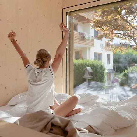 Hotel Biyou Ecoquartier In Den Bergen 3*