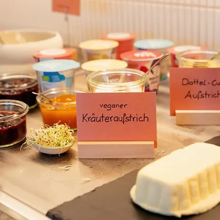 ホテル Biyou Ecoquartier In Den Bergen 3*