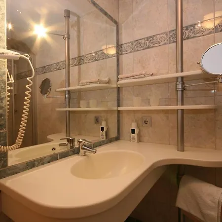 Biyou Ecoquartier In Den Bergen מלון 3*